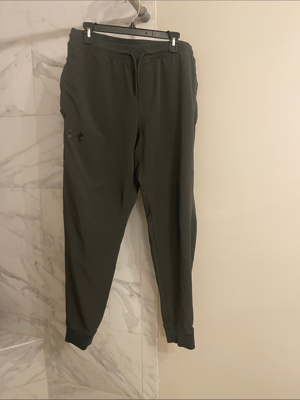 Under Armour Men's Dark Gray Athletic Jogger Sweatpants